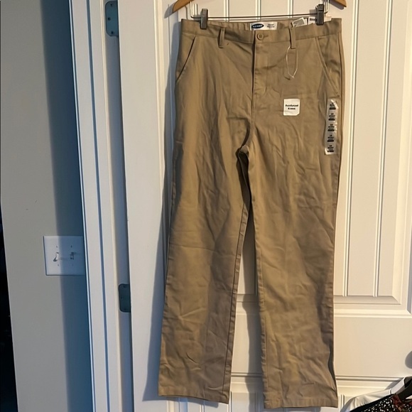 Nwt Old Navy Khaki Pants Size 16 husky - Picture 1 of 6